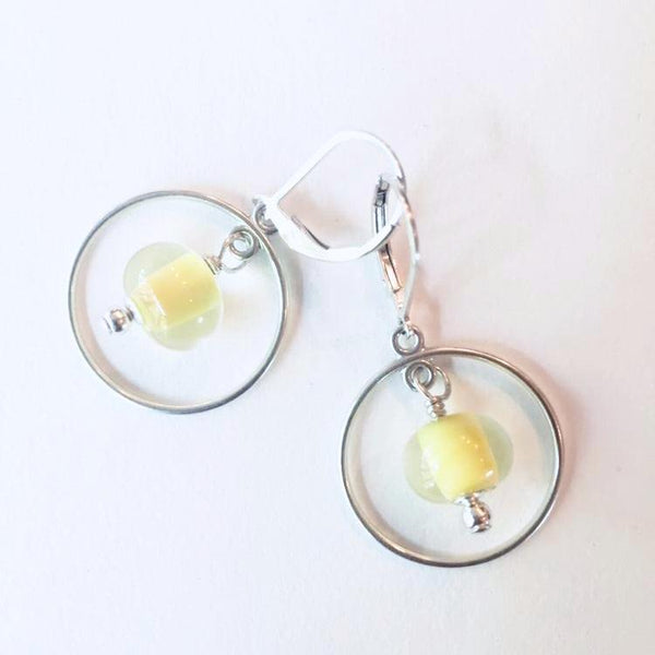Glass Pearl Earrings - Round