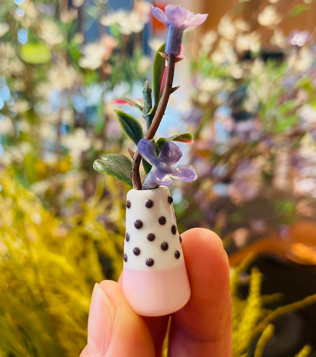 Dandelion Vase - Polka Dot Collection